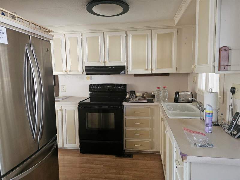 2 bedroom Mobile Home at 104 Ixora Way, Hawthorne At Leesburg A Coop, Leesburg — photo 3