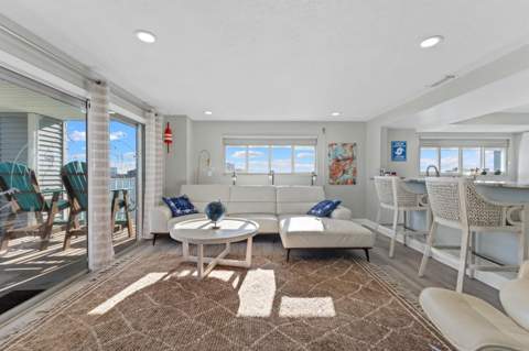 610 Island Way #408, Clearwater FL - photo 18 of 57