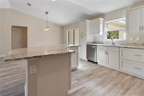 6243 N Matheson Divide, Dunnellon FL - photo 7 of 33