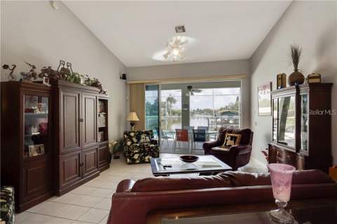 15352 Pottstown Avenue, Port Charlotte FL - photo 8 of 36