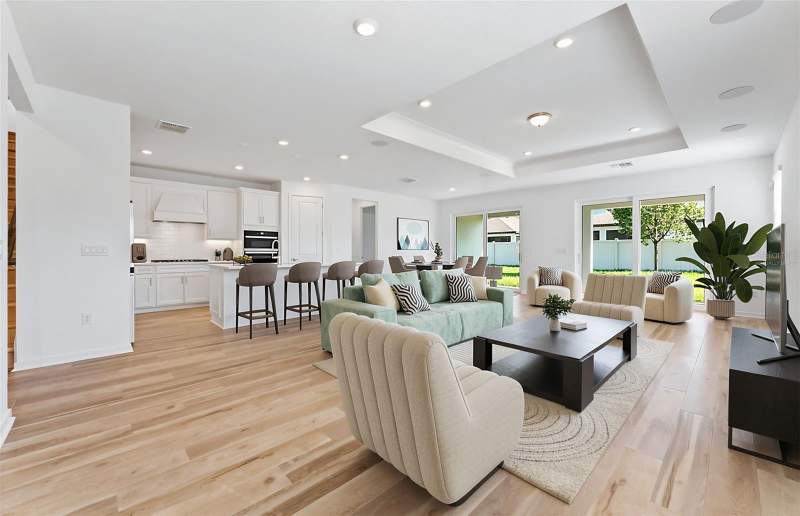 4 bedroom Single Family Residence at 13630 Brookside Haven Street, Spencer Glen North, Riverview — photo 2