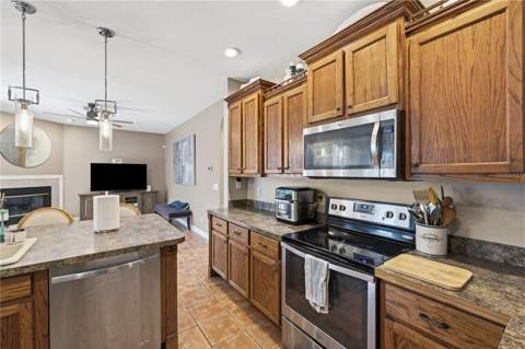 9302 Heritage Oak Court, Tampa FL - photo 8 of 24