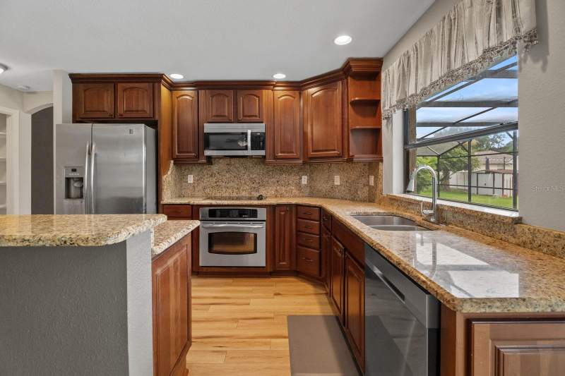 4 bedroom Single Family Residence at 7437 Pinemount Drive, Orange Tree Country Club, Orlando — photo 4