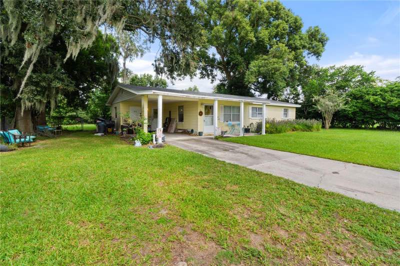 3 bedroom Single Family Residence at 1572 Churchill Court, Lakeland, Lakeland — photo 3