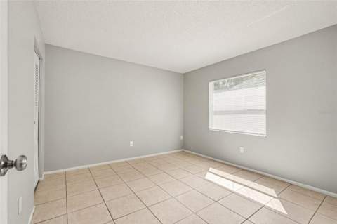 13904 Fullerton Drive, Tampa FL - photo 14 of 21