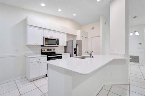 11224 Cypress Leaf Drive, Orlando FL - photo 12 of 35