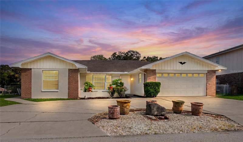 3 bedroom Single Family Residence at 10 Felicia Court, Florida Park Palm Coast Sec 02, Palm Coast — photo 2