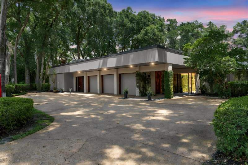 4 bedroom Single Family Residence at 111 SAND PINE LANE, SPRINGS THE DEERWOOD ESTATES, LONGWOOD — photo 1