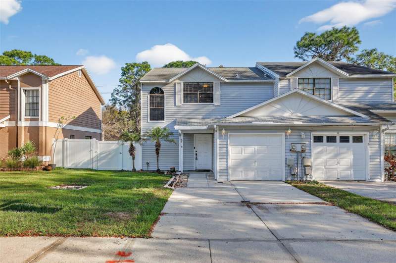 5215 CORVETTE DRIVE home for sale in Le Clare Shores