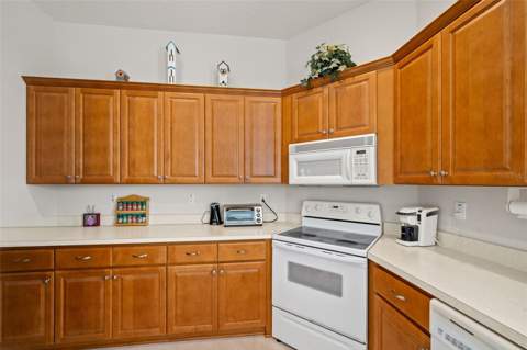 10199 Holly Berry Drive, Weeki Wachee FL - photo 14 of 53