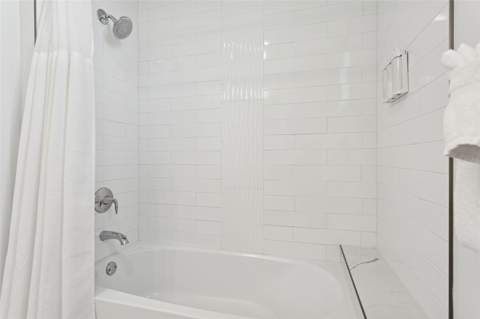 11500 Gulf Boulevard #313, Treasure Island FL - photo 24 of 40