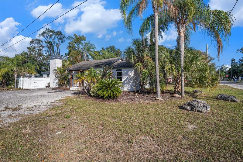 3 bedroom Single Family Residence at 1702 E Knollwood Street, Riverbend Manor, Tampa — photo 5