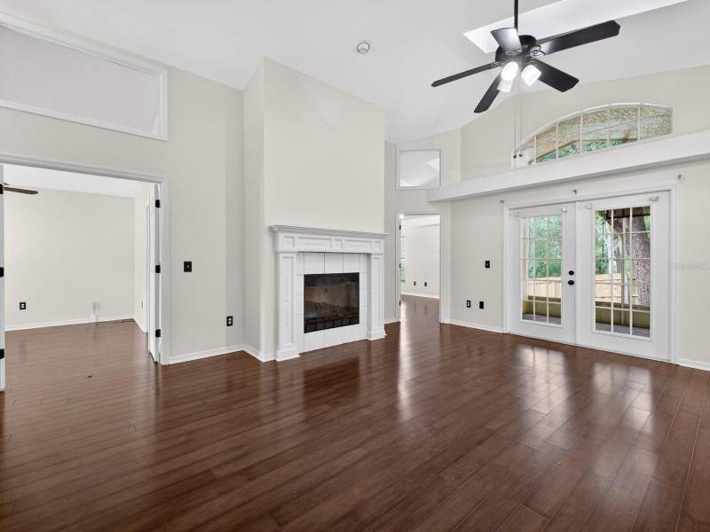 3 bedroom Single Family Residence at 1008 ROYAL OAKS DRIVE, ROYAL OAK ESTATES, APOPKA — photo 3