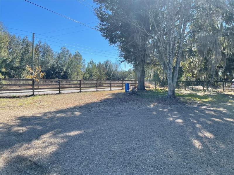 2 bedroom Manufactured Home at 4456 NW 44th Avenue, Unincorporated, Ocala — photo 2