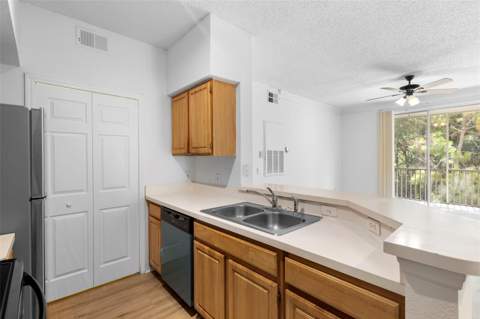 13037 Mulberry Park Drive #529, Orlando FL - photo 6 of 6