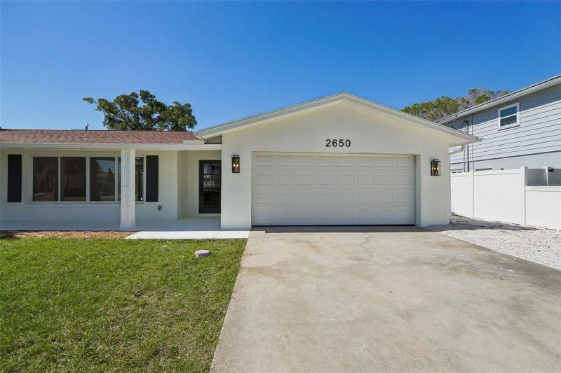 4 bedroom Single Family Residence at 2650 E VINA DEL MAR BOULEVARD, VINA-DEL-MAR SEC 2 ADD, ST PETE BEACH — photo 3