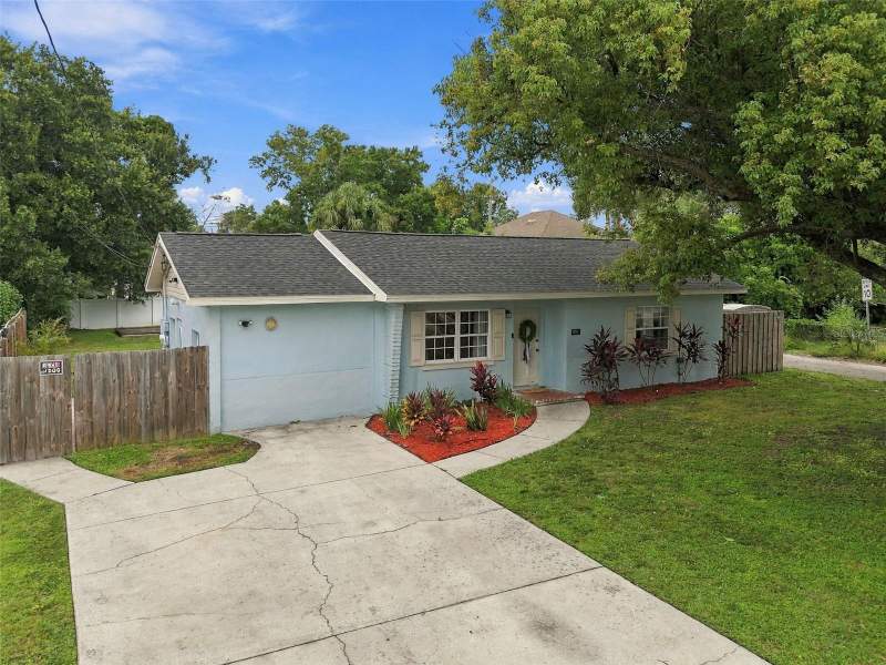 2 bedroom Single Family Residence at 806 N Gomez Avenue, 4IK | Highway Park, Tampa — photo 2