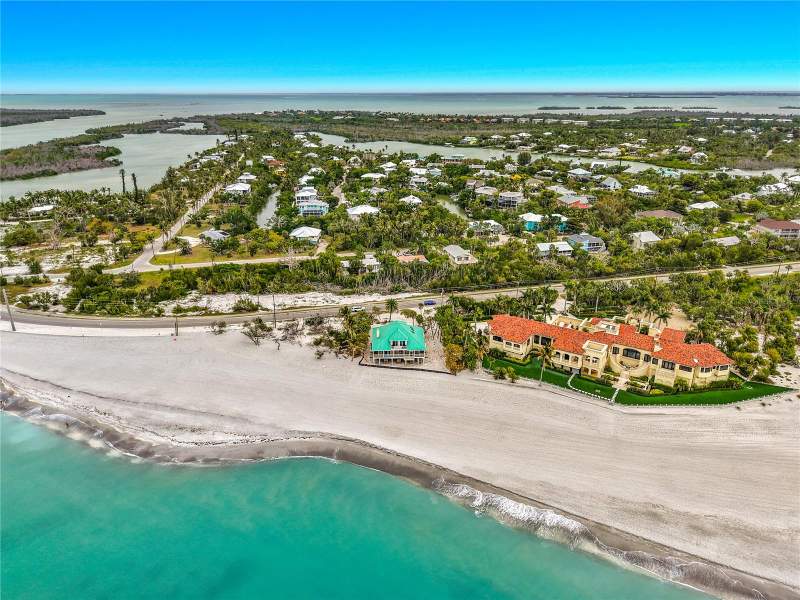4 bedroom Single Family Residence at 6351 Sanibel Captiva Road, Acreage & Unrec, Sanibel — photo 3