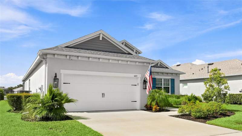 4 bedroom Single Family Residence at 14523 Paddlers Crossing, Canoe Creek, Parrish — photo 3