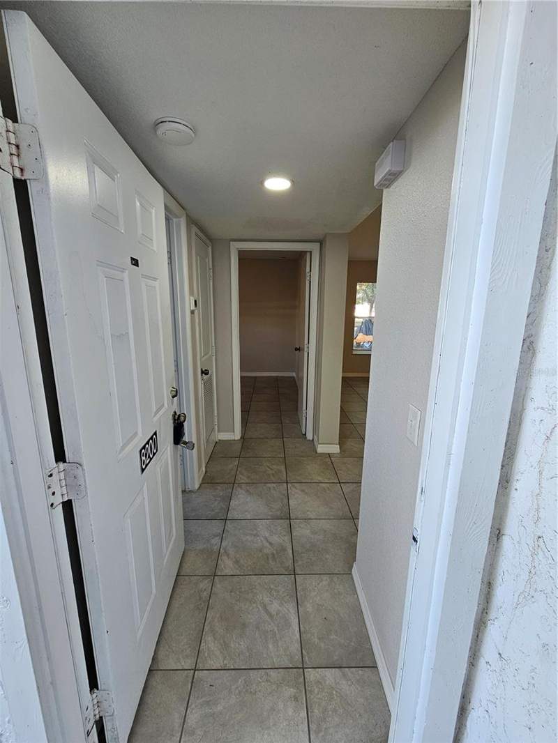 2 bedroom Condominium at 8200 Fairways Circle #B102, Siver Spgs Shores Un 40, Ocala — photo 2