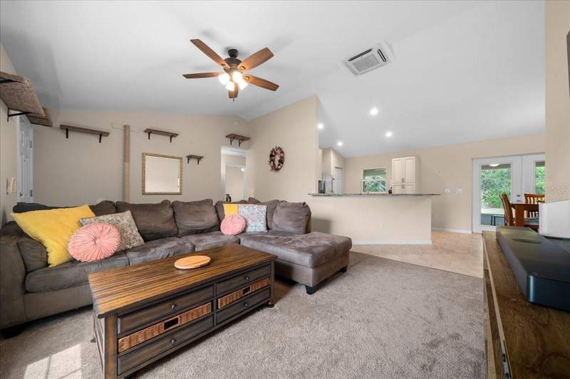 3 bedroom Single Family Residence at 391 Marion Oaks Pass, Marion Oaks #9, Ocala — photo 5