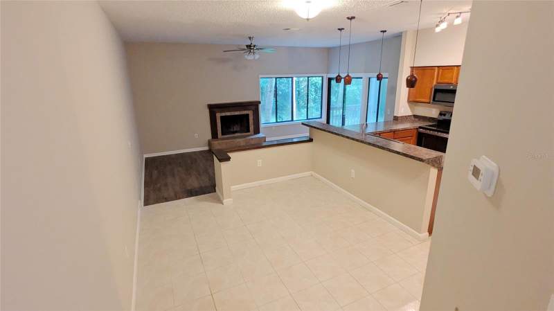 1 bedroom Condominium at 2124 Woodbridge Road, Palm Spgs Condo At The Spgs, Longwood — photo 3