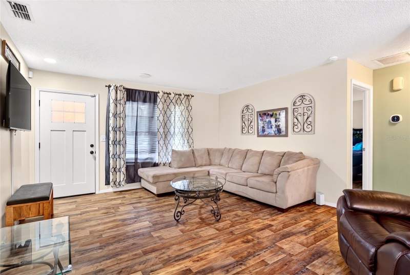 3 bedroom Single Family Residence at 27 Cedar Trace, Silver Spgs Shores Un 09, Ocala — photo 3