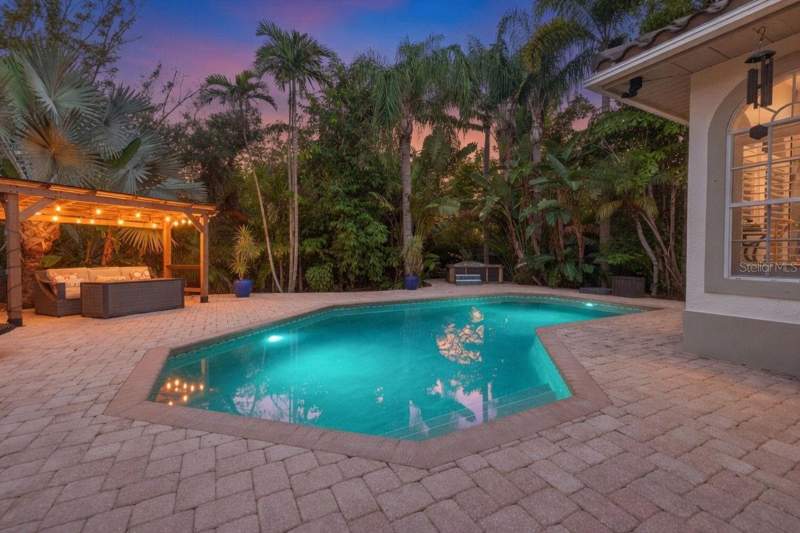 4 bedroom Single Family Residence at 4660 Laurel Oak Lane, Placido Bayou, St Petersburg — photo 3