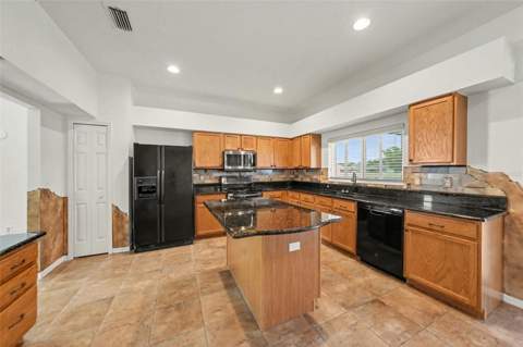 4227 Balington Drive, Valrico FL - photo 12 of 35