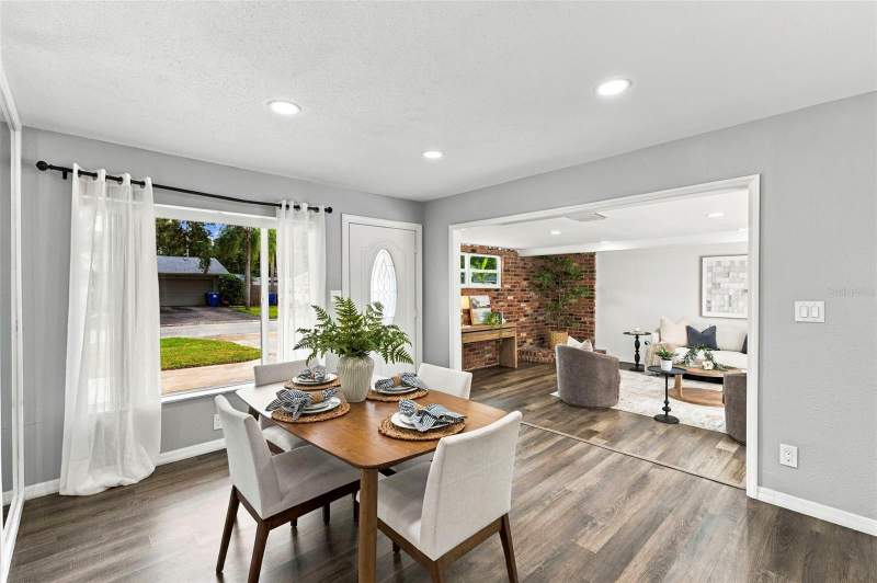 3 bedroom Single Family Residence at 6726 12th Street, Meadow Lawn, St Petersburg — photo 5