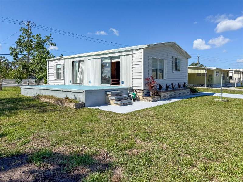 2 bedroom Manufactured Home at 4609 10th Street Court, Tidevue Estates First Add, Ellenton — photo 2