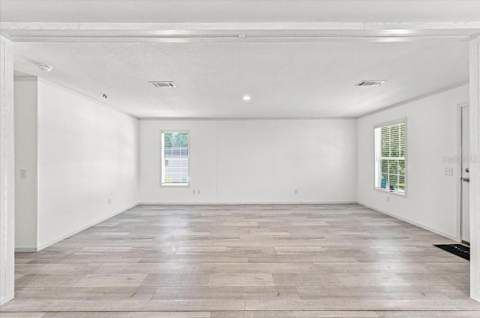 39148 Orient Avenue, Zephyrhills FL - photo 18 of 46