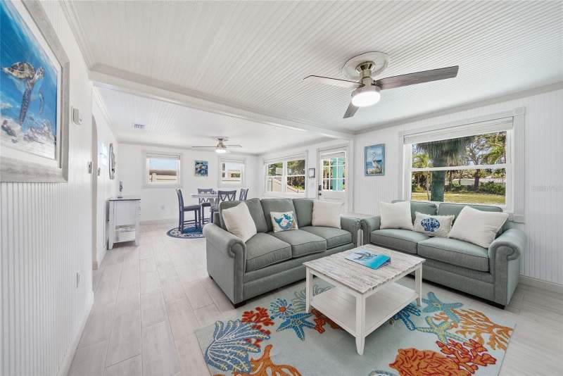 2 bedroom Single Family Residence at 104 12th Avenue, Indian Beach Re-Revised 1st Add, Indian Rocks Beach — photo 4