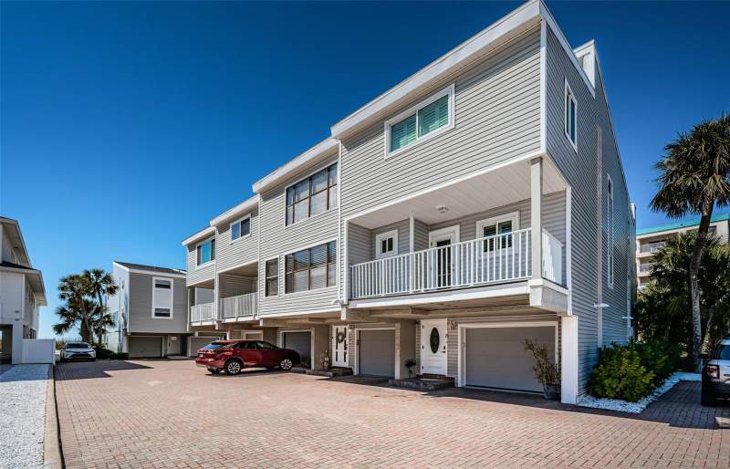 2 bedroom Townhouse at 12274 1st Street #8, Cedarsand Condo, Treasure Island — photo 2