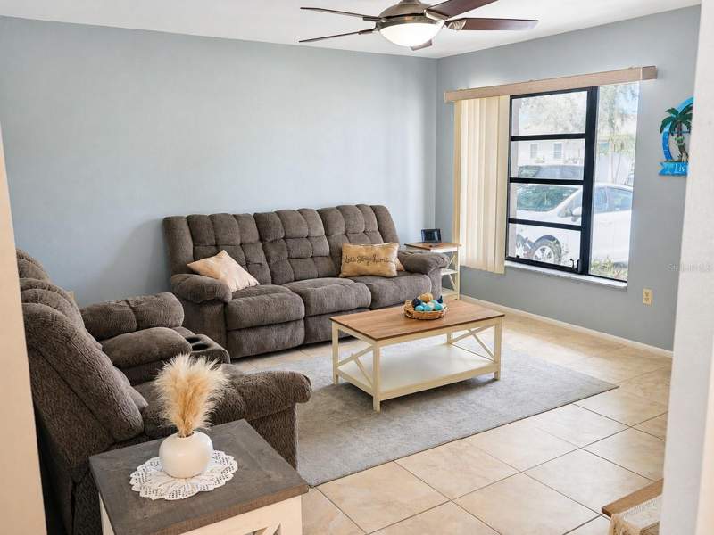 3 bedroom Single Family Residence at 18295 Van Nuys Circle, Port Charlotte Sec 079, Port Charlotte — photo 4
