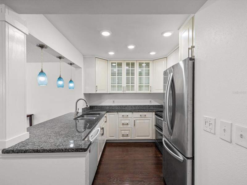 3 bedroom Townhouse at 679 Broadway, Broadway Palms Condo, Dunedin — photo 4