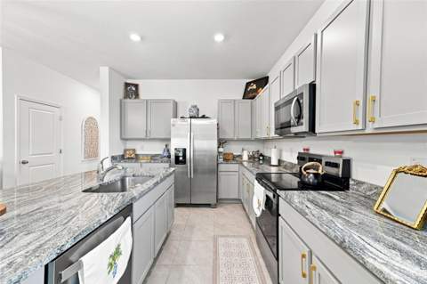 32898 Pez Landing Lane, Wesley Chapel FL - photo 16 of 35