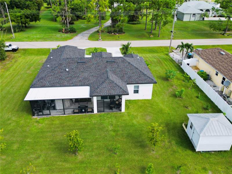 3 bedroom Single Family Residence at 528 Jacaranda Parkway, Cape Coral, Cape Coral — photo 3