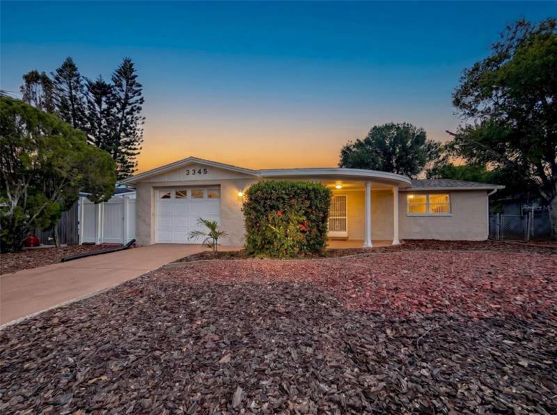  home for sale in Aloha Gardens