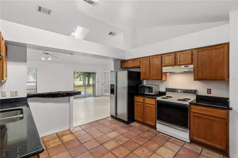 16104 Sandhill Road, Winter Garden FL - photo 19 of 48