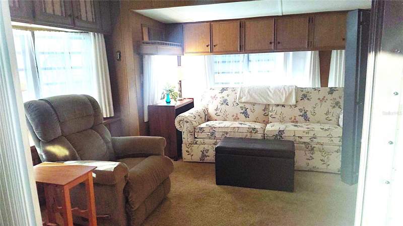 1 bedroom Manufactured Home at 3300 26th Avenue #42, Sugar Creek Resort Co-Op, Bradenton — photo 4