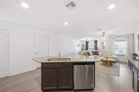 1675 Wynford Circle, Tavares FL - photo 13 of 47