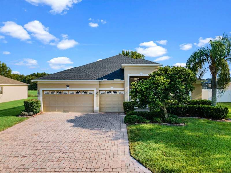 4 bedroom Single Family Residence at 1908 CROSSROADS BOULEVARD, CROSSROADS AT LAKE REGION, WINTER HAVEN — photo 1