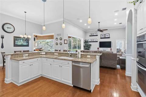 15108 Kestrelglen Way, Lithia FL - photo 7 of 55