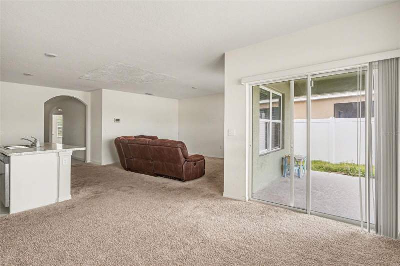 3 bedroom Single Family Residence at 693 Squires Grove Drive, Squires Grove Ph 2, Winter Haven — photo 3