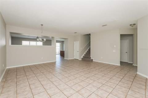 12125 Fox Bloom Avenue, Gibsonton FL - photo 9 of 15