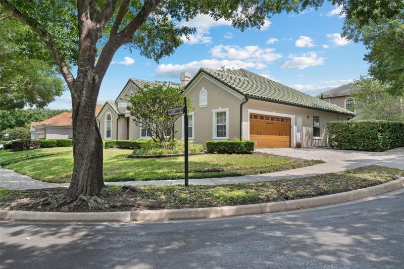 4 bedroom Single Family Residence at 7698 Mount Carmel Drive, Vista Royale, Orlando — photo 2