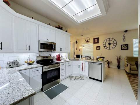 2112 Saint Ives Court, Clermont FL - photo 15 of 80