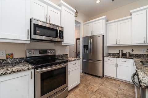 3137 SE 8th Avenue, Cape Coral FL - photo 9 of 23