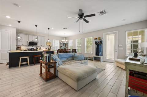 7805 Nemours Parkway, Orlando FL - photo 7 of 41